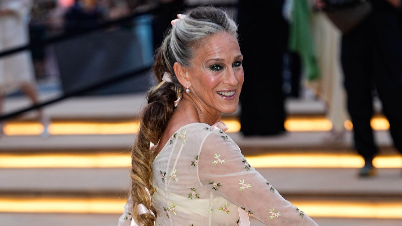 Sarah Jessica Parker's Colossal Braid Is Straight Out of a Fairytale — Photos